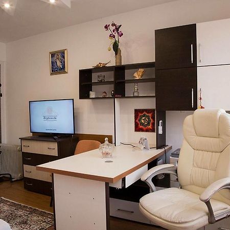 Belle Studio Apartment Galaţi Exterior foto