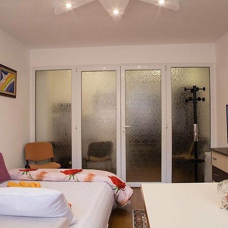 Belle Studio Apartment Galaţi Exterior foto