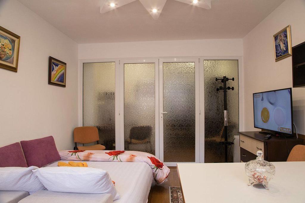 Belle Studio Apartment Galaţi Exterior foto